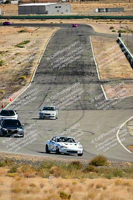 media/Oct-18-2025-Extreme Speed (Sat) [[d6d7e1fef1]]/Group 3 Purple/Session 3 (Turn 1)/